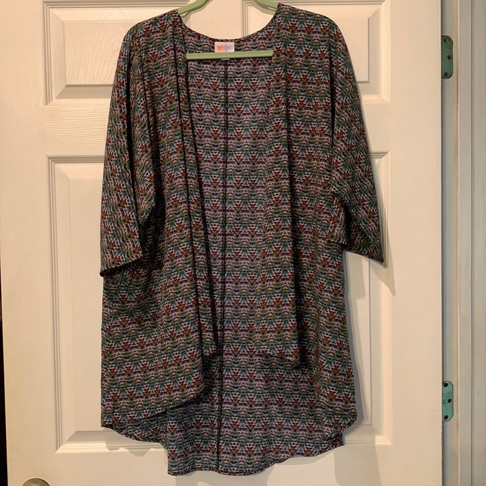 LuLaRoe Lindsay kimono. Large.